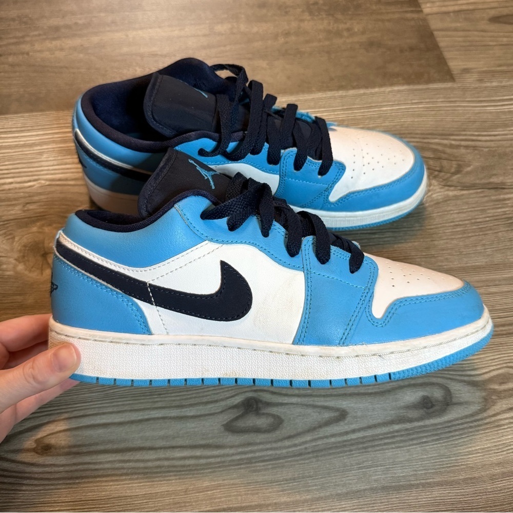Air Jordan 1 Low UNC Sneaker